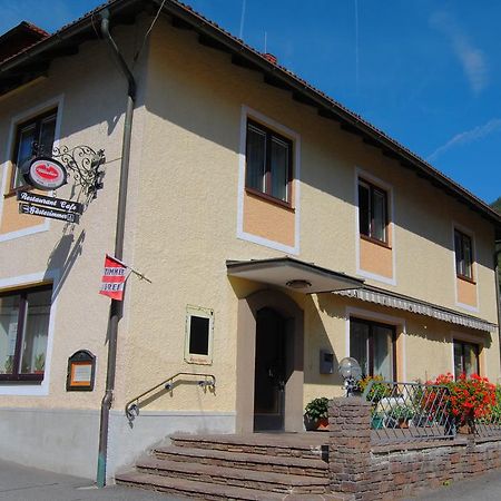 Fruehstueckspension Kirchenwirt Obervellach Exterior foto