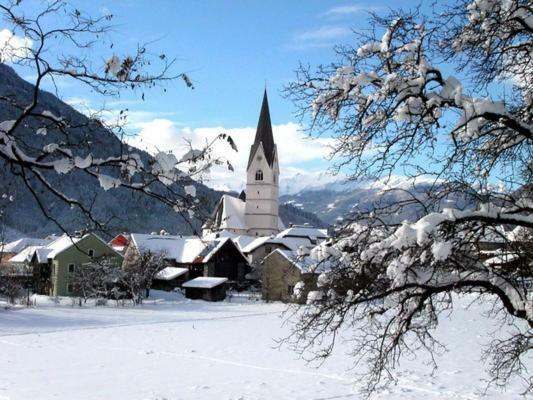 Fruehstueckspension Kirchenwirt Obervellach Exterior foto